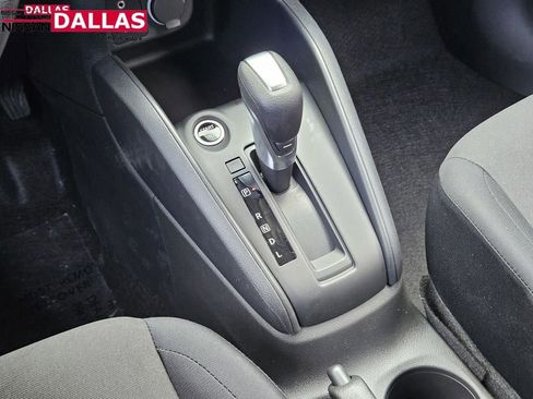 New 2025 Nissan Kicks Play S image 17