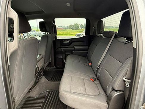 Used 2020 Chevrolet Silverado 1500 Custom w/ Custom Value Package AWD/4WD image 19