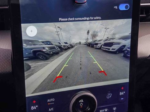 Used 2022 Ford Mustang Mach-E Select image 21