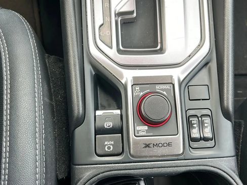 Used 2020 Subaru Forester Premium AWD/4WD image 27