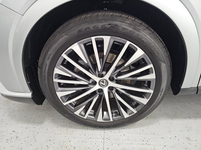 Used 2023 Lexus RX 350 Premium Plus w/ Accessory Package AWD/4WD image 9