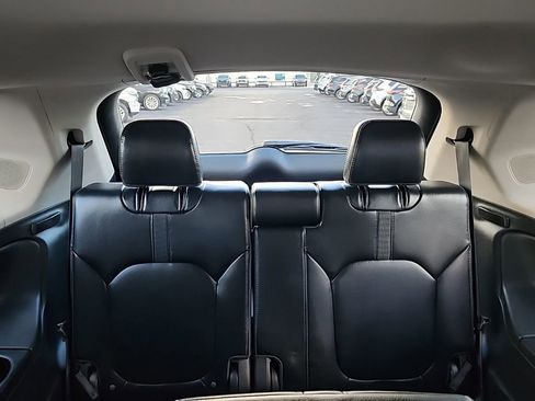 Used 2023 Honda Pilot Touring image 18