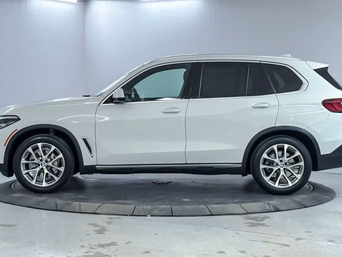 Certified 2023 BMW X5 xDrive40i w/ Premium Package AWD/4WD image 5