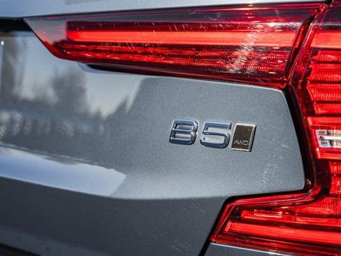 Certified 2023 Volvo S60 B5 Ultimate w/ Climate Package image 7