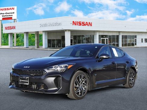 Used 2023 Kia Stinger GT-Line w/ Sun & Sound Package image 2
