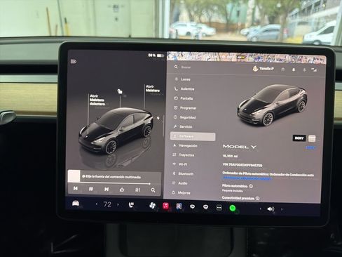 Used 2023 Tesla Model Y 2WD image 30