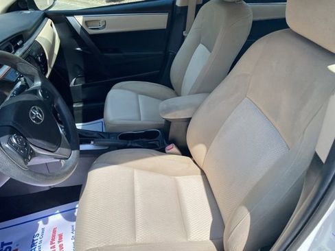 Used 2015 Toyota Corolla LE image 16