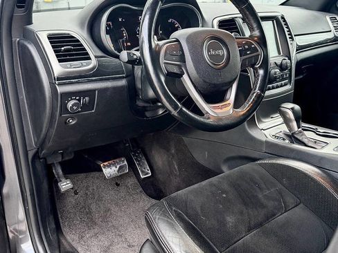 Used 2017 Jeep Grand Cherokee Trailhawk AWD/4WD image 9