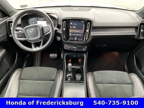 Used 2020 Volvo XC40 T5 R-Design AWD/4WD image 43