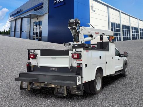 New 2025 Ford F550 4x4 Crew Cab Super Duty image 2