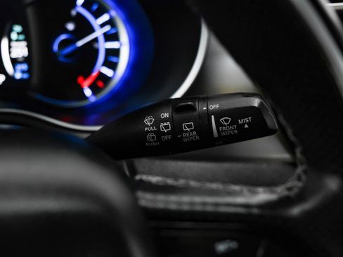 Used 2019 Chrysler Pacifica Limited w/ Advanced Safetytec Group image 18