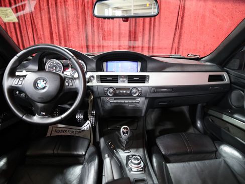 Used 2010 BMW M3 Convertible image 16