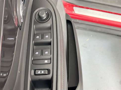 Used 2020 Buick Encore Preferred image 17