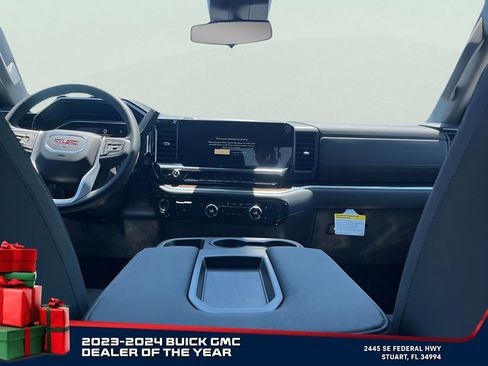 New 2025 GMC Sierra 1500 Elevation image 31