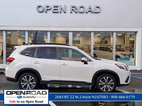 Used 2023 Subaru Forester Limited image 4