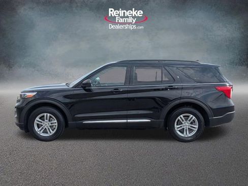 Used 2023 Ford Explorer XLT w/ Equipment Group 202A AWD/4WD image 9