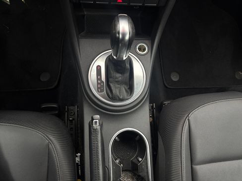 Used 2014 Volkswagen Beetle 1.8T FWD image 11