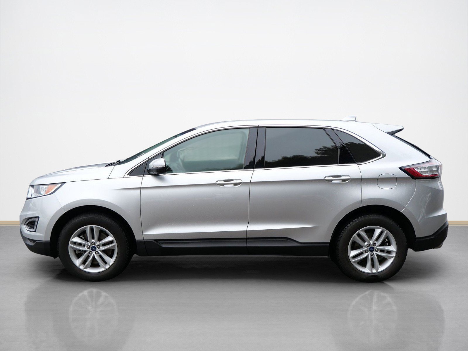 Used 2017 Ford Edge SEL AWD/4WD image 2