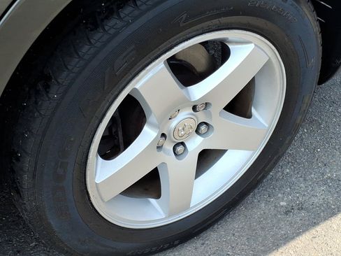Used 2010 Dodge Charger SXT RWD image 8