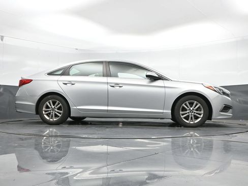 Used 2017 Hyundai Sonata SE FWD image 38