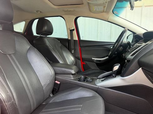 Used 2013 Ford Focus SE FWD image 14