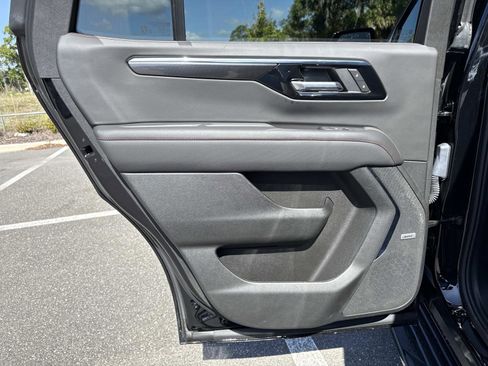 Used 2025 Chevrolet Tahoe RST w/ Comfort Package RWD image 9