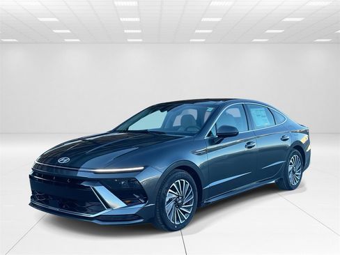 New 2026 Hyundai Sonata SEL image 3