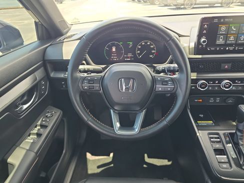 Used 2025 Honda CR-V Sport-L image 10