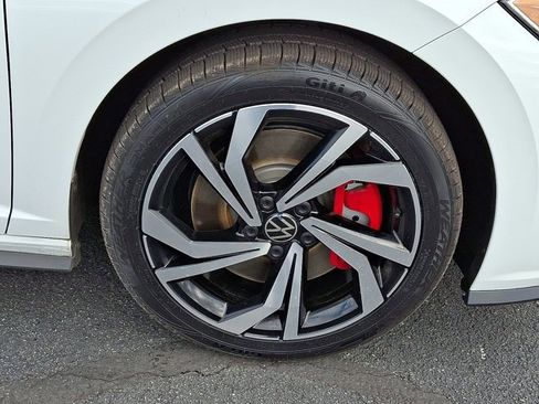 Certified 2023 Volkswagen Jetta GLI Autobahn image 9