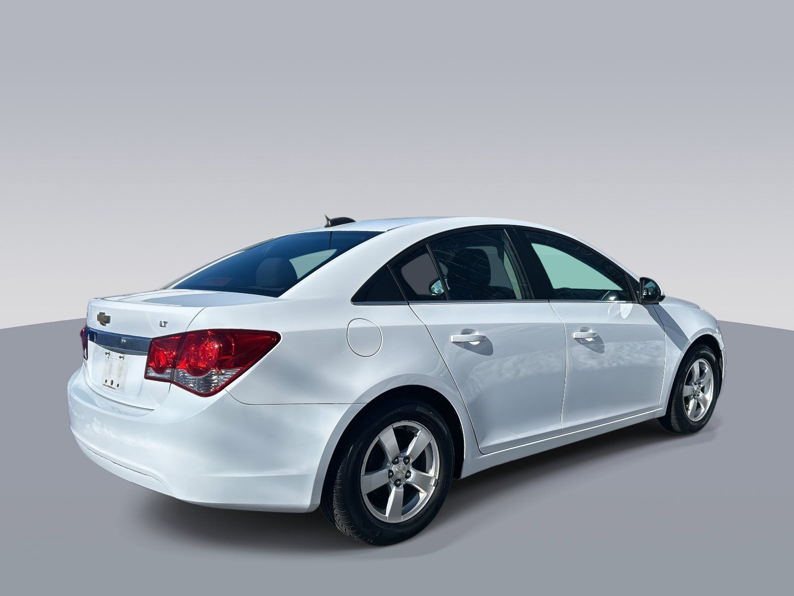 Used 2015 Chevrolet Cruze LT FWD image 3