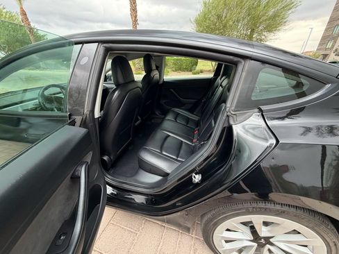 Used 2022 Tesla Model 3 RWD image 11