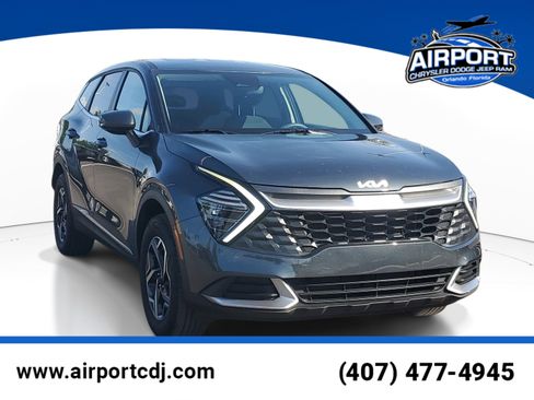 Used 2025 Kia Sportage LX image 1