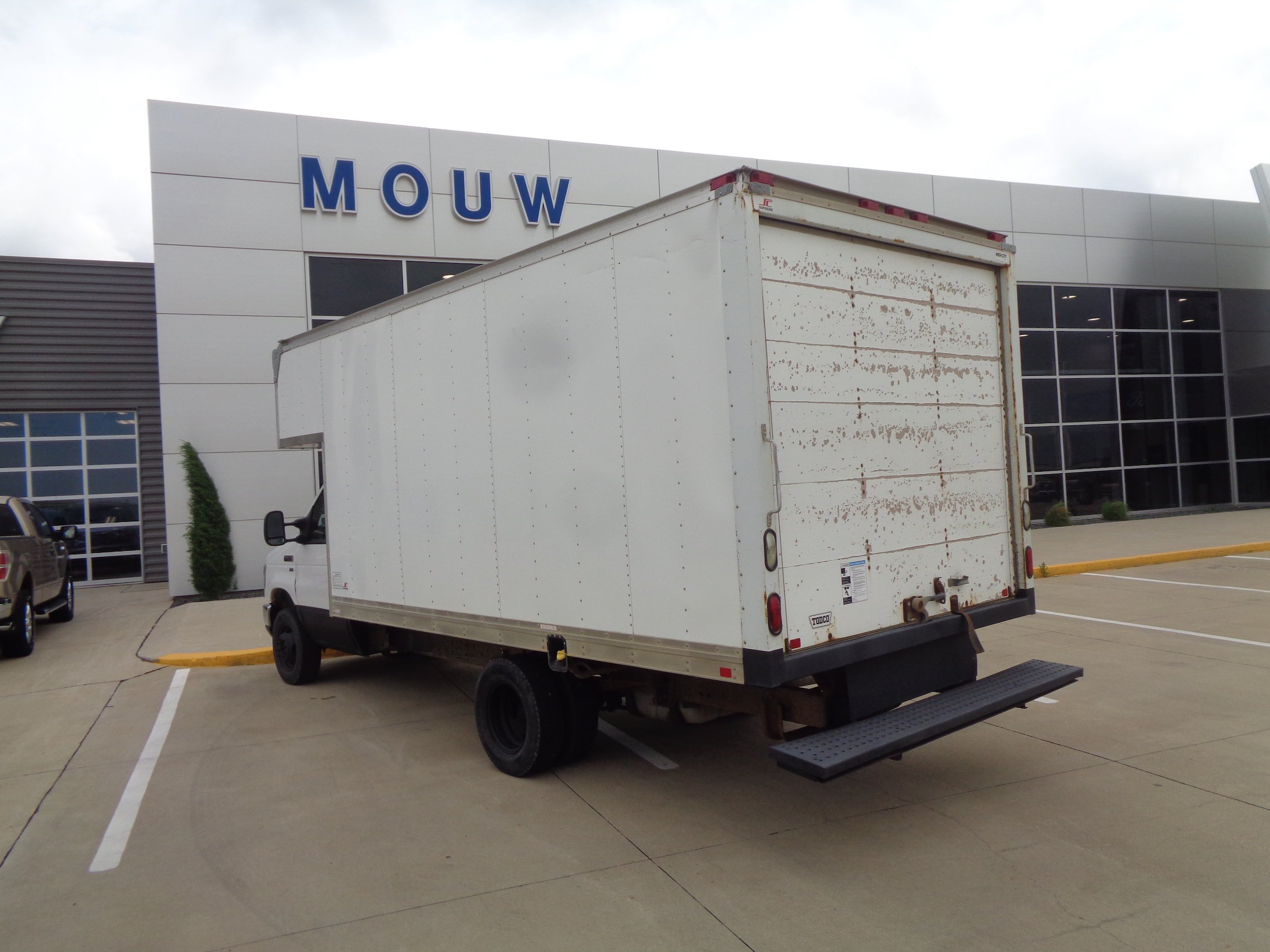 Used 2012 Ford E-350 and Econoline 350 Super Duty w/ Payload Pkg RWD image 6