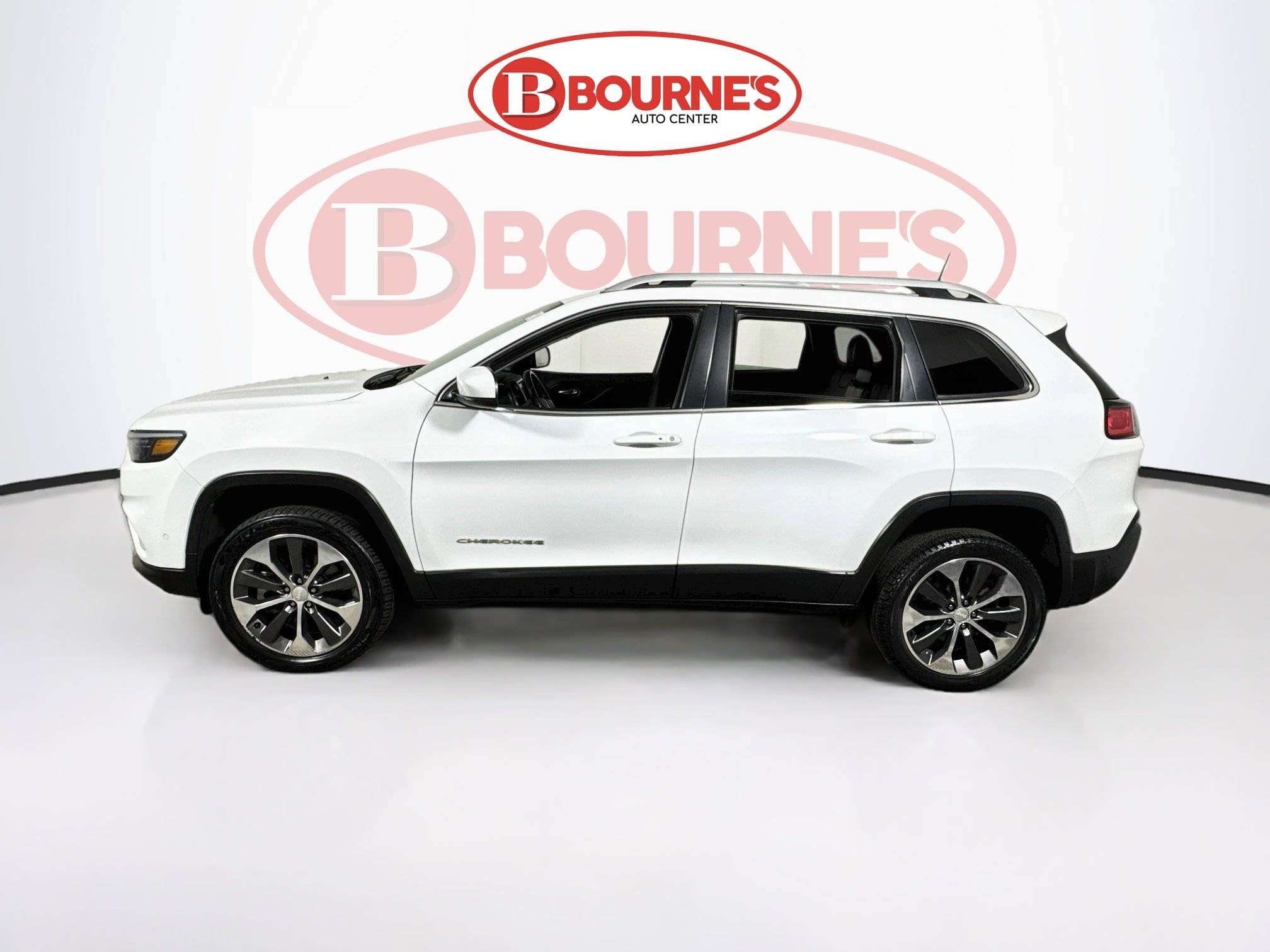 Used 2021 Jeep Cherokee Limited w/ Elite Package AWD/4WD image 8