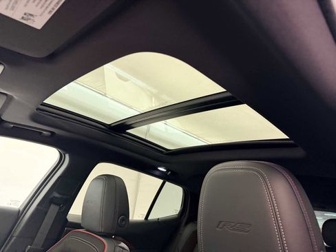 New 2026 Chevrolet Equinox EV RS image 18