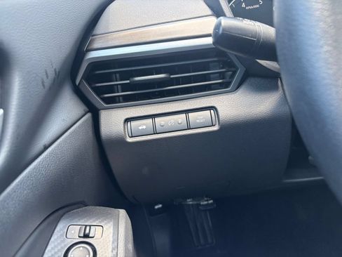Used 2025 Nissan Altima 2.5 SV FWD image 34