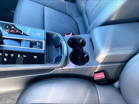 Used 2024 Porsche Macan S image 15