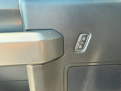 Used 2018 Ford F150 XLT w/ Equipment Group 302A Luxury AWD/4WD image 11