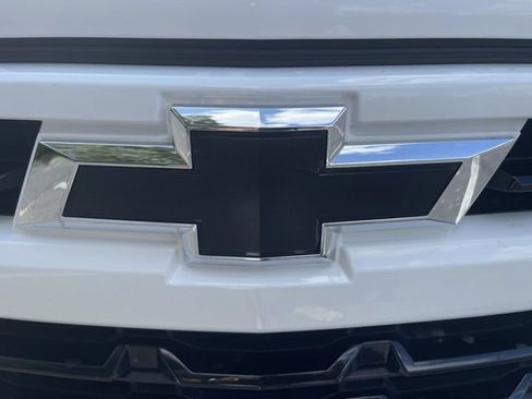 Used 2022 Chevrolet Silverado 1500 RST AWD/4WD image 31