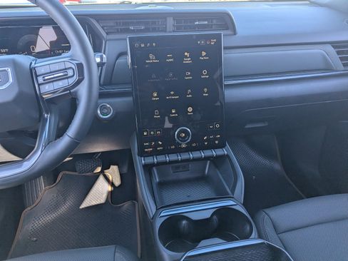 Used 2026 GMC Terrain AT4 image 17