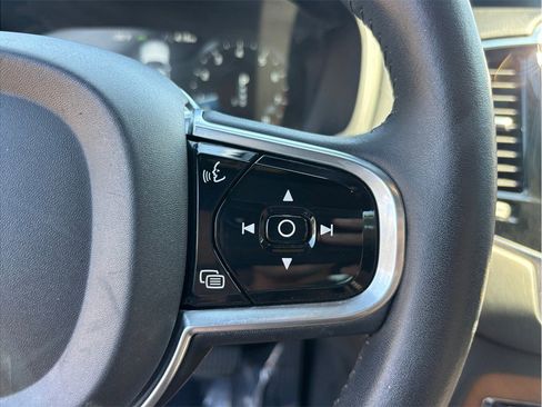 Used 2016 Volvo XC90 T6 Inscription w/ Vision Package image 28