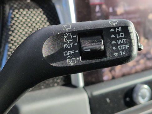 Used 2023 Porsche Macan GTS image 17