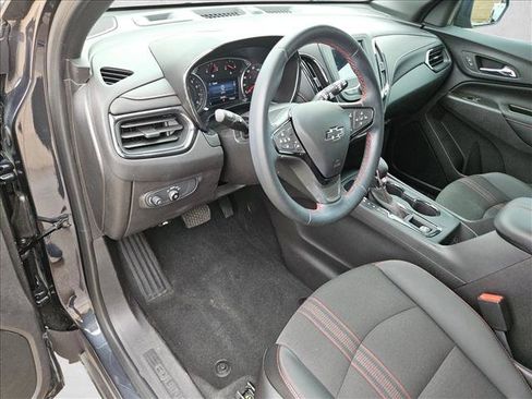Used 2023 Chevrolet Equinox RS FWD image 16