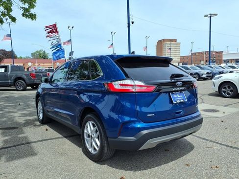 Certified 2023 Ford Edge SEL w/ Convenience Package AWD/4WD image 9