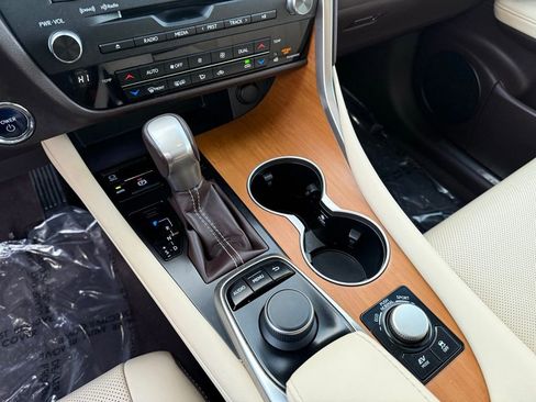 Used 2019 Lexus RX 450h AWD image 13