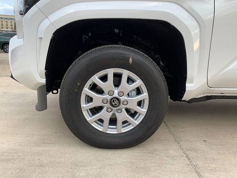 New 2026 Toyota Tacoma SR5 RWD image 30