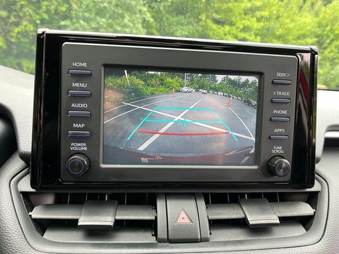 Used 2019 Toyota RAV4 XLE w/ Convenience Package AWD/4WD image 18