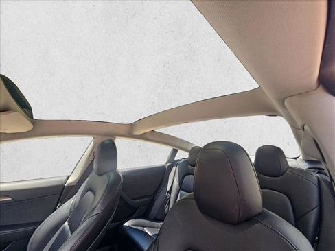 Used 2021 Tesla Model 3 Standard Range Plus RWD image 12