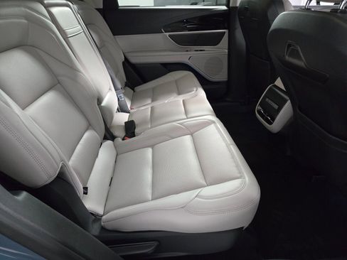 New 2026 Lincoln Nautilus Premier AWD/4WD image 18