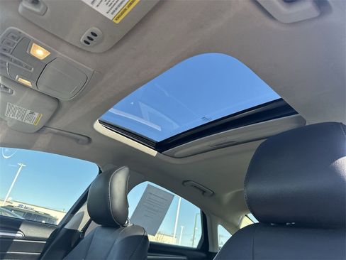 Used 2014 Ford Fusion Titanium image 17